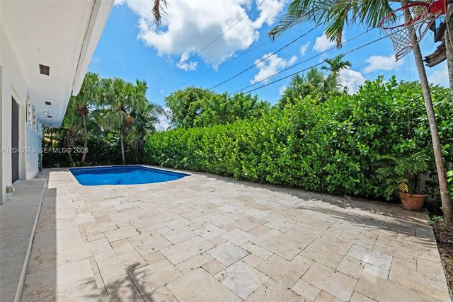 11530 NE 22nd Drive, North Miami, FL 33181