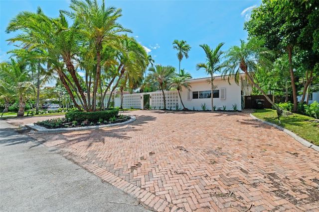 11530 NE 22nd Drive, North Miami, FL 33181