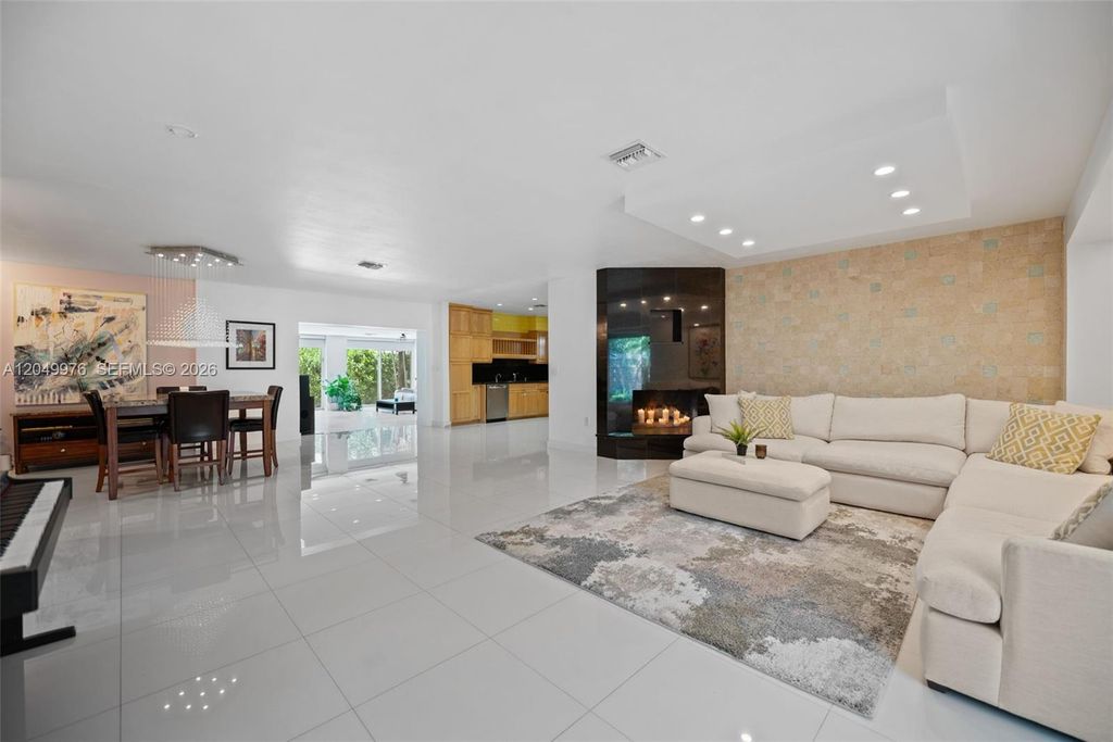 11530 NE 22nd Drive, North Miami, FL 33181
