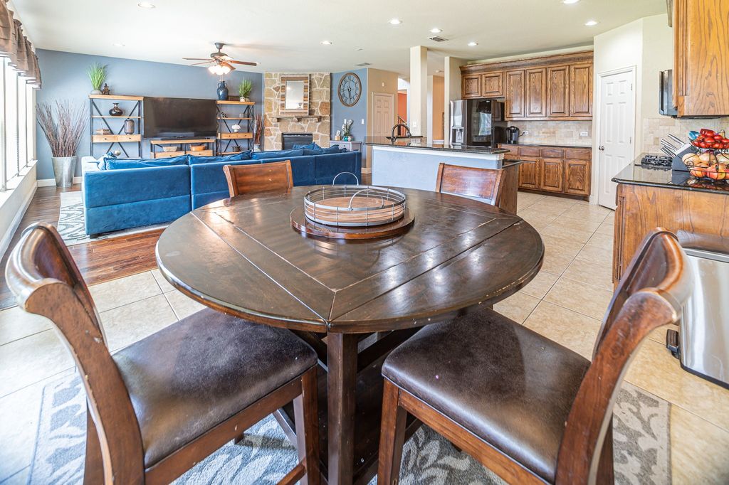 3039 Rosina, Grand Prairie, TX 75054 — photo 4