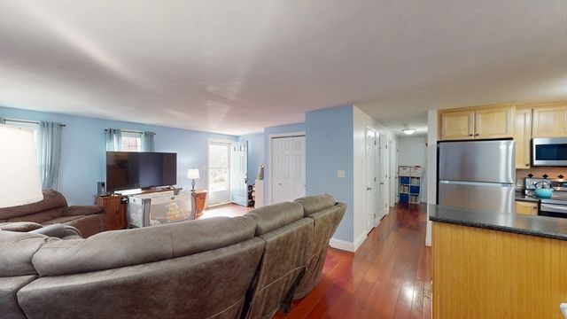 192 Twin Lakes Dr 192, Halifax, MA 02338