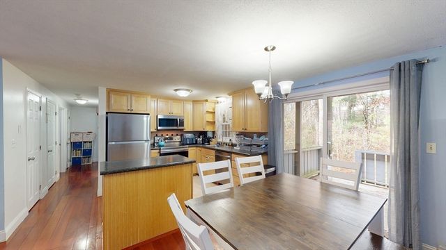192 Twin Lakes Dr 192, Halifax, MA 02338
