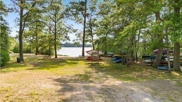 192 Twin Lakes Dr 192, Halifax, MA 02338