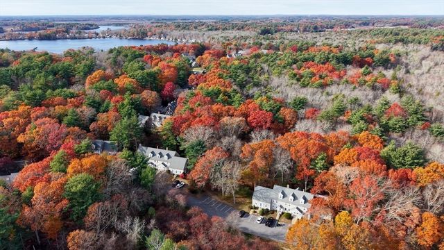 192 Twin Lakes Dr 192, Halifax, MA 02338