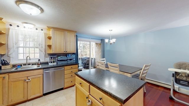 192 Twin Lakes Dr 192, Halifax, MA 02338