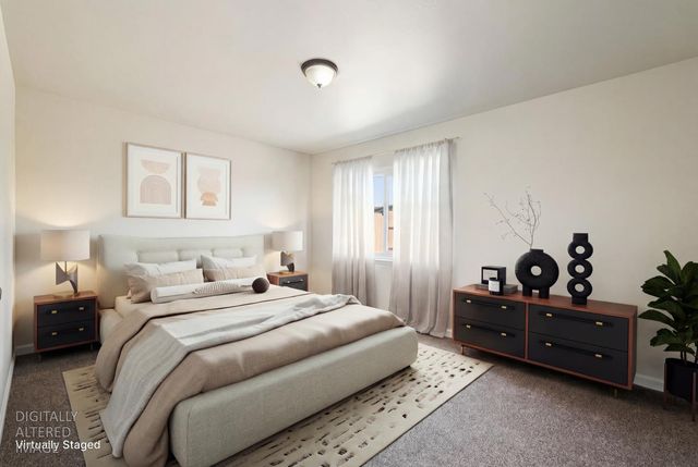 8905 Rosewood Dr, Sacramento, CA 95826