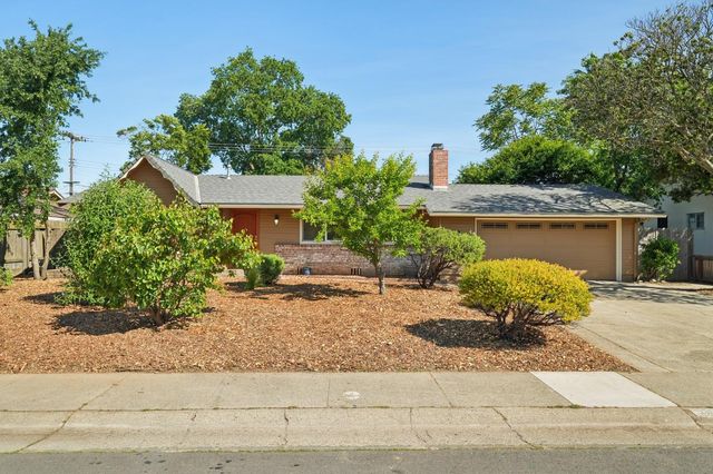 8905 Rosewood Dr, Sacramento, CA 95826