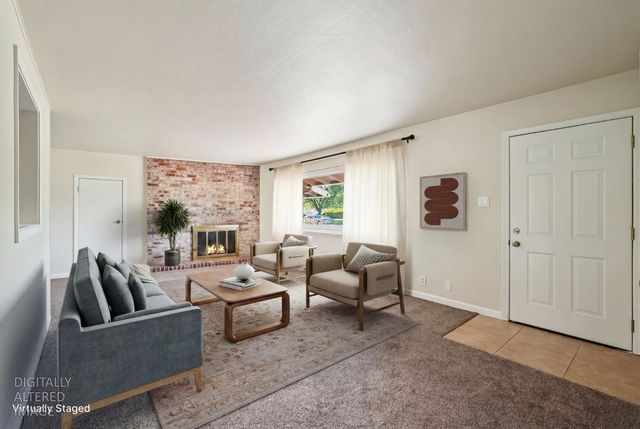 8905 Rosewood Dr, Sacramento, CA 95826