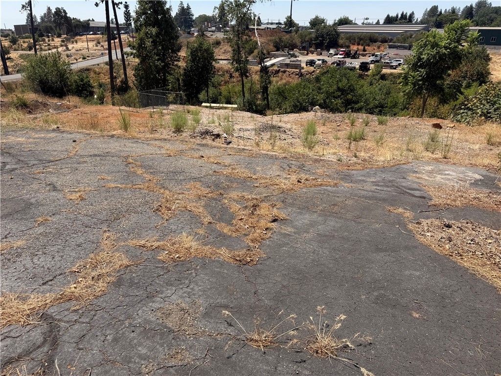 Image 3 of property listing at 5689 Brookview Way, Paradise, CA 95969