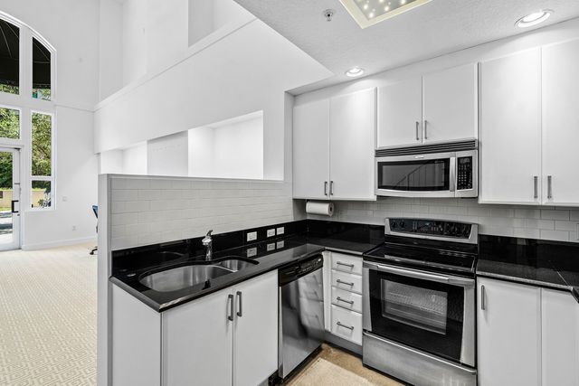 701 S Olive Avenue 119, West Palm Beach, FL 33401