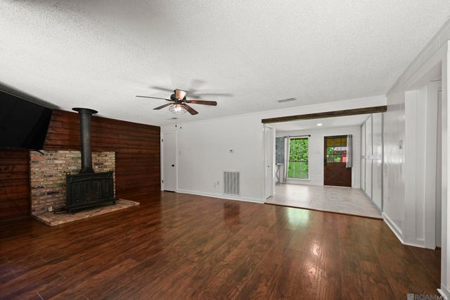 21715 Noble Reames Rd, Zachary, LA 70791