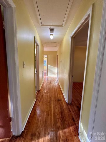 3220 Wiseman Drive, Charlotte, NC 28227