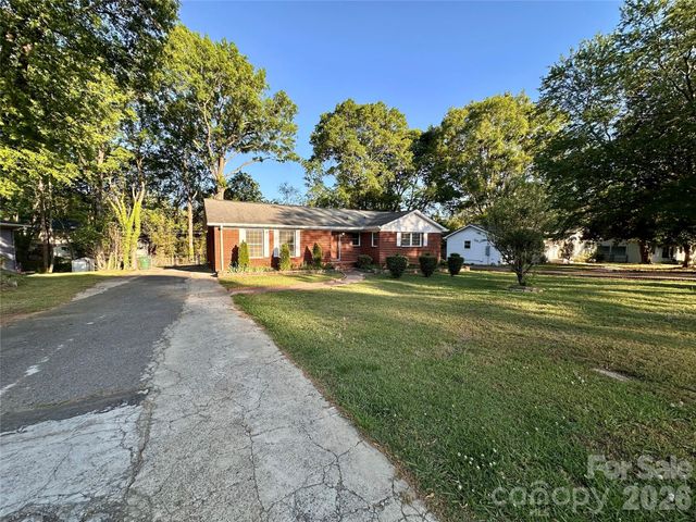 3220 Wiseman Drive, Charlotte, NC 28227