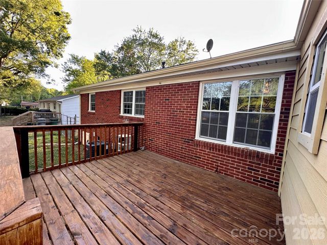 3220 Wiseman Drive, Charlotte, NC 28227