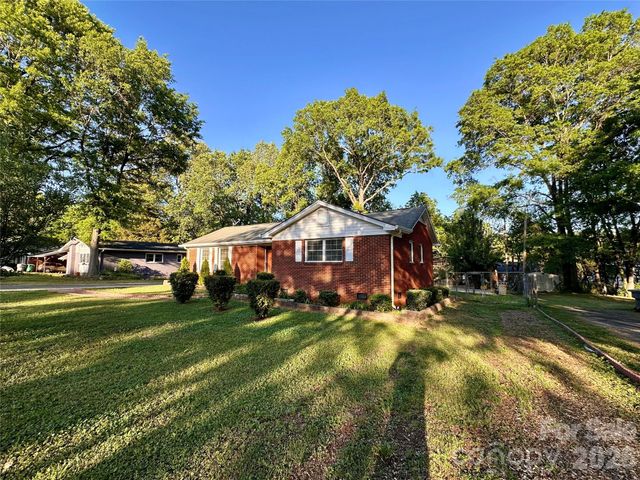 3220 Wiseman Drive, Charlotte, NC 28227