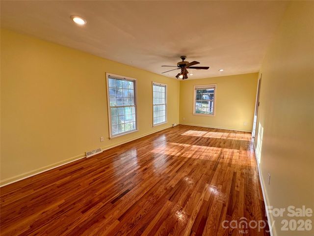 3220 Wiseman Drive, Charlotte, NC 28227