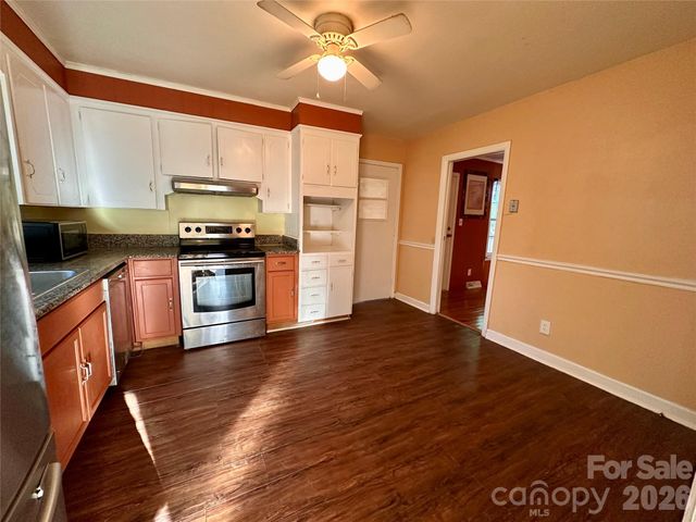 3220 Wiseman Drive, Charlotte, NC 28227