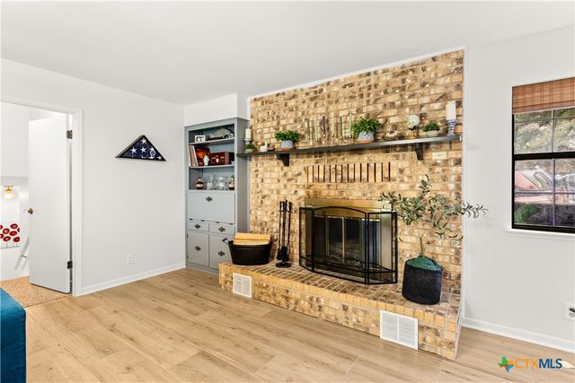 2600 N Beal Street, Belton, TX 76513