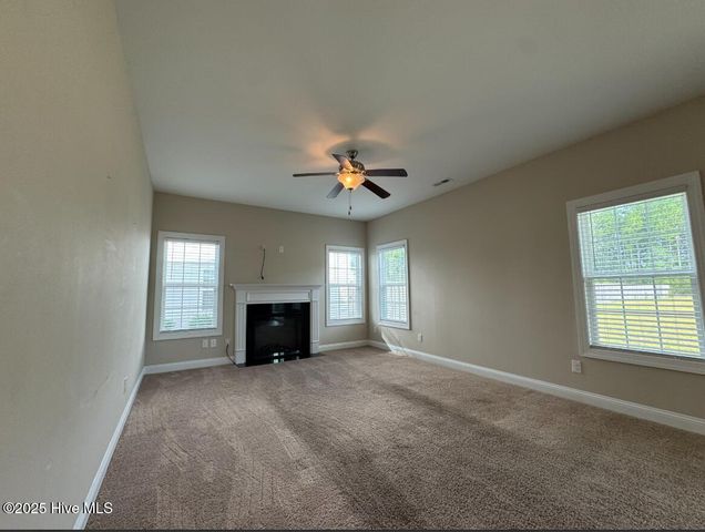 614 High Tide Drive, Sneads Ferry, NC 28460