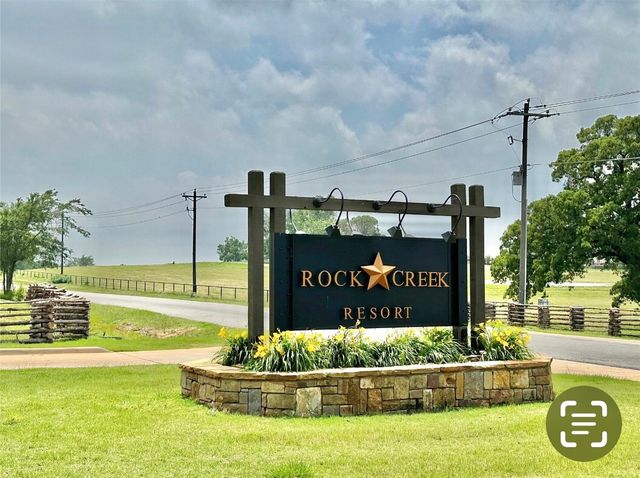 143 Whispering Pine Drive, Gordonville, TX 76245