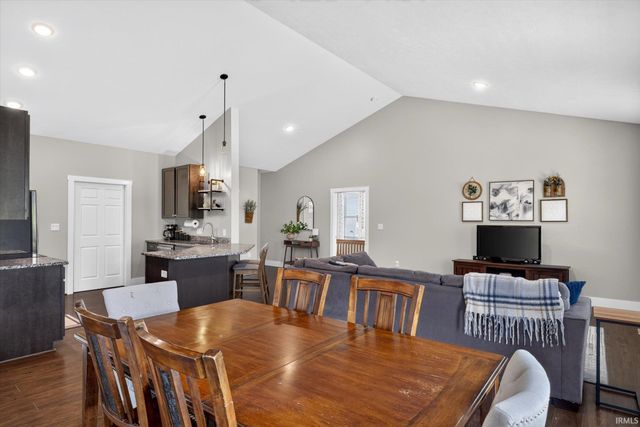 1164 S Hayden Court, Ellettsville, IN 47429