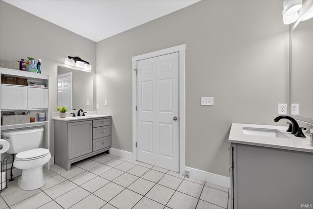 1164 S Hayden Court, Ellettsville, IN 47429