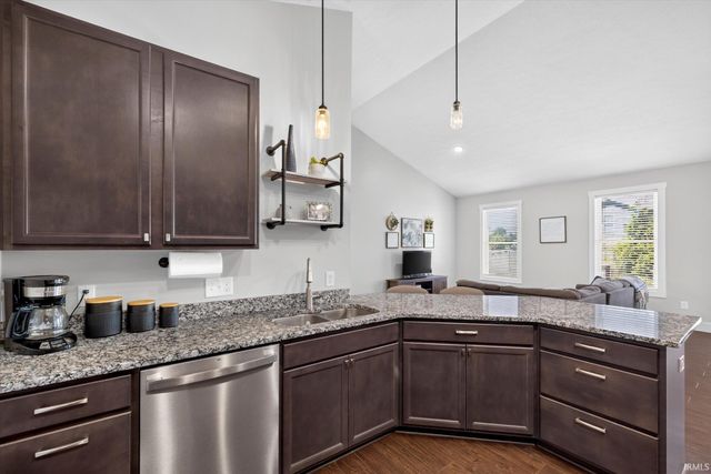 1164 S Hayden Court, Ellettsville, IN 47429
