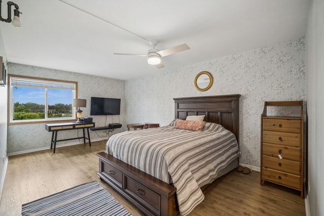 250 W Parliament Place 415, Mount Prospect, IL 60056