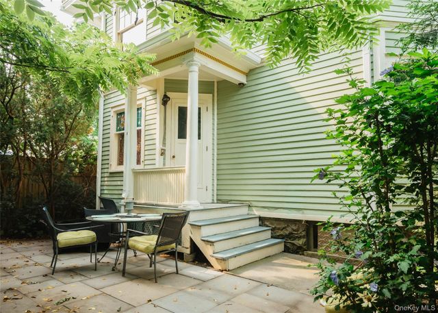 140 Main Street, Kingston, NY 12401