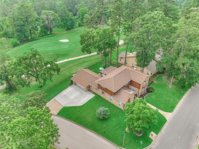 660 Hillcrest Drive, Huntsville, TX 77340