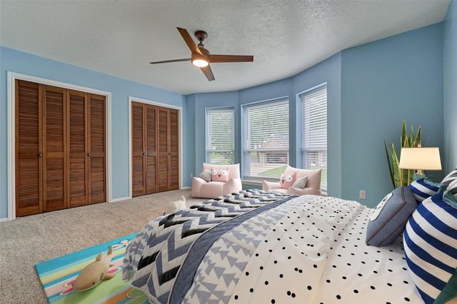 660 Hillcrest Drive, Huntsville, TX 77340