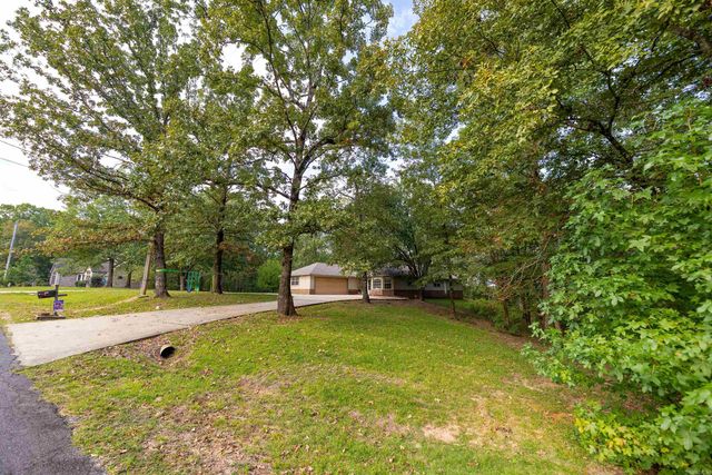 1315 Ridgeview Rd, Camden, AR 71701