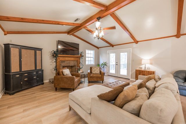 1315 Ridgeview Rd, Camden, AR 71701