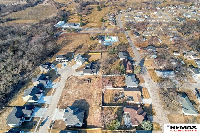 614 Timberline Circle, Milford, NE 68405