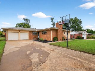 4018 SE Wayside Drive, Bartlesville, OK 74006