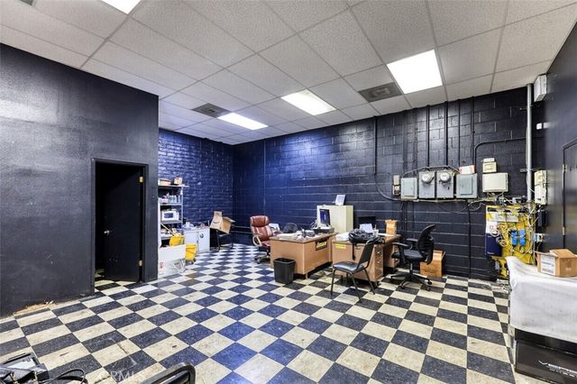 960 W Holt, Ontario, CA 91762