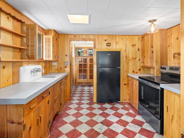 881 Spring St, Estes Park, CO 80517