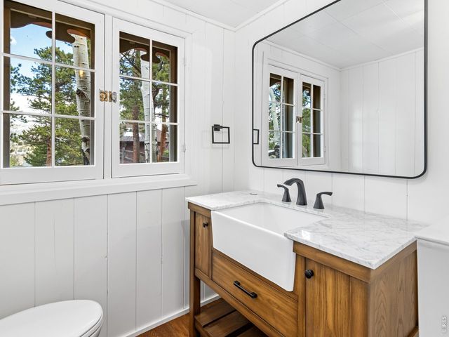 881 Spring St, Estes Park, CO 80517