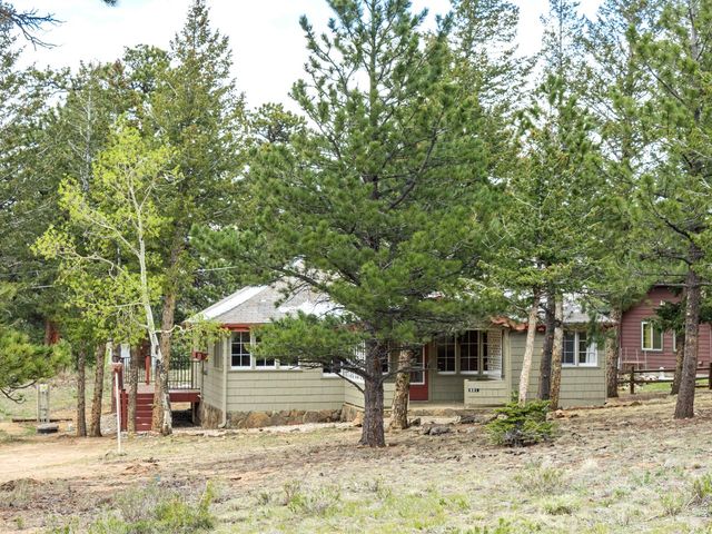 881 Spring St, Estes Park, CO 80517