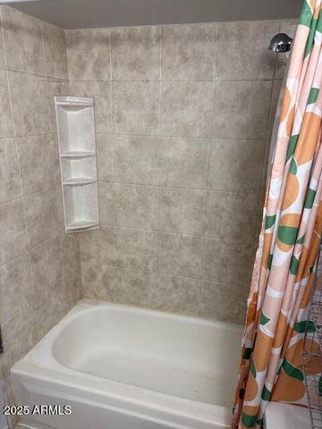 948 S ALMA SCHOOL Road 147, Mesa, AZ 85210