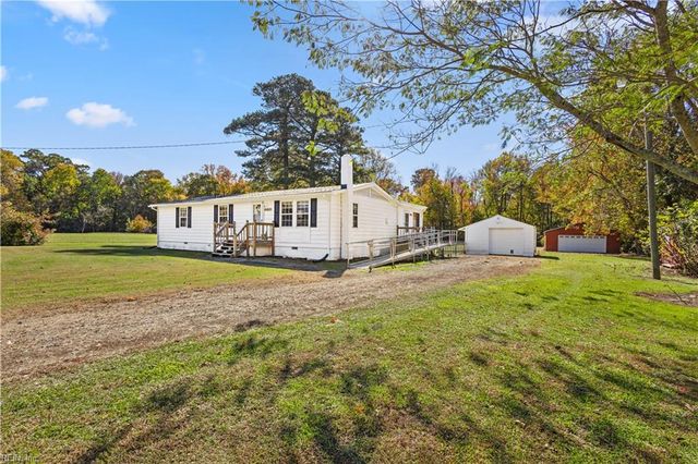 1837 Pocaty RD, Chesapeake, VA 23322