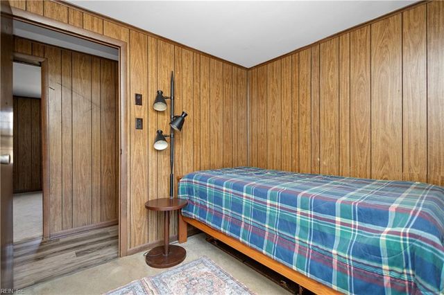 1837 Pocaty RD, Chesapeake, VA 23322