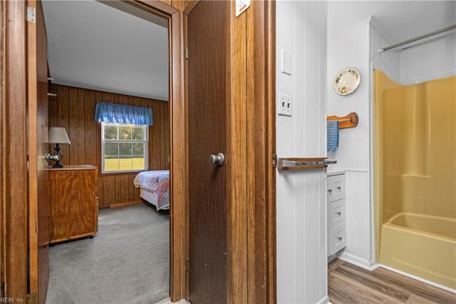 1837 Pocaty RD, Chesapeake, VA 23322