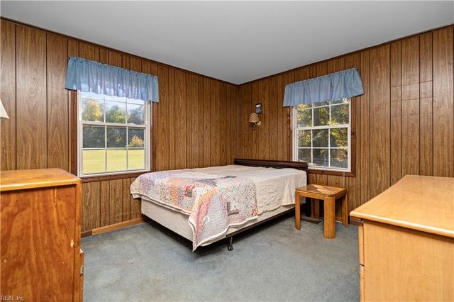 1837 Pocaty RD, Chesapeake, VA 23322