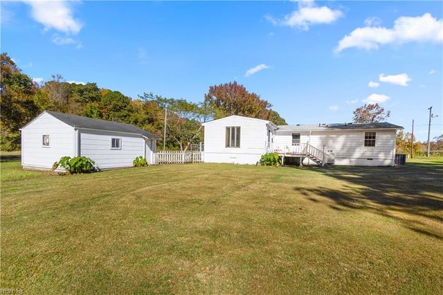 1837 Pocaty RD, Chesapeake, VA 23322