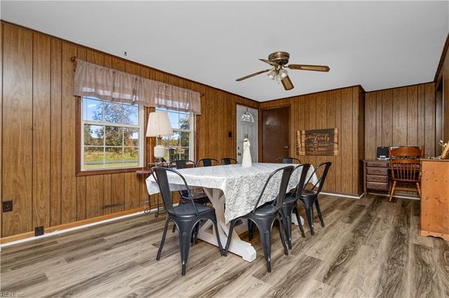 1837 Pocaty RD, Chesapeake, VA 23322