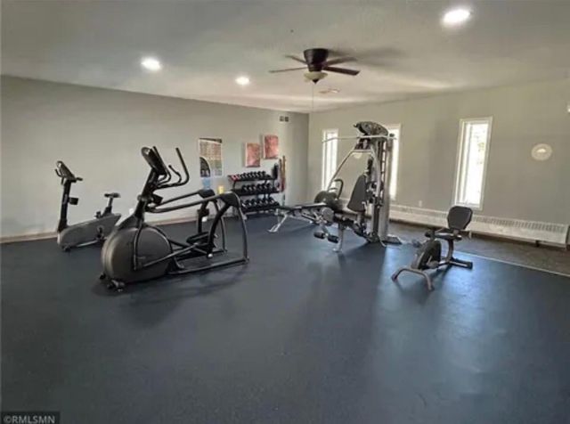 450 Ford Road 215, Saint Louis Park, MN 55426