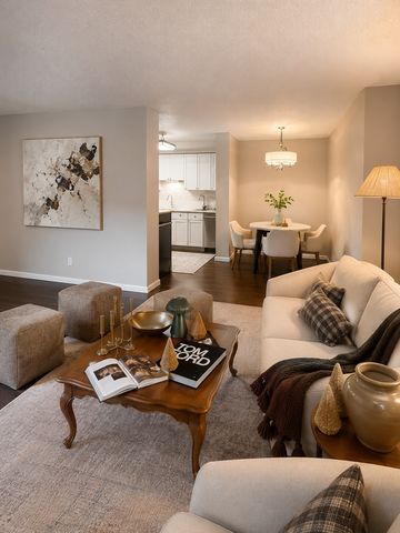 450 Ford Road 215, Saint Louis Park, MN 55426