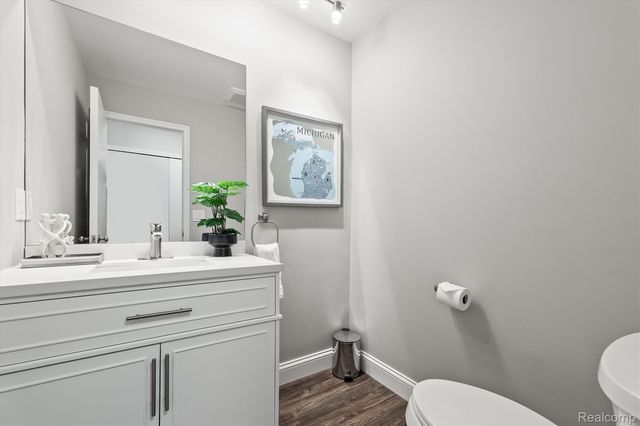2006 WALDONS, West Bloomfield Charter Township, MI 48322