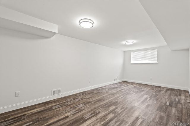 2006 WALDONS, West Bloomfield Charter Township, MI 48322